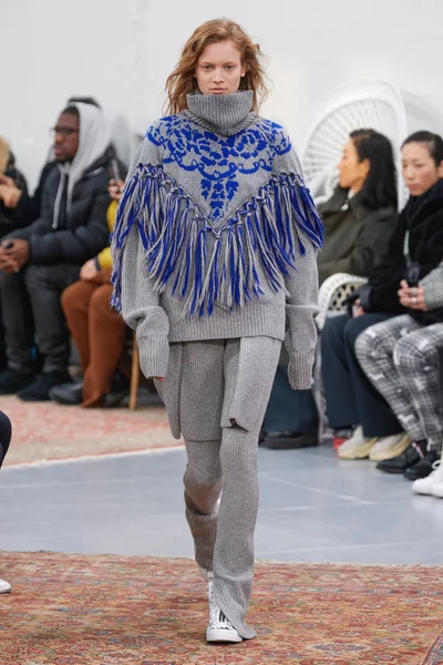 Look 9